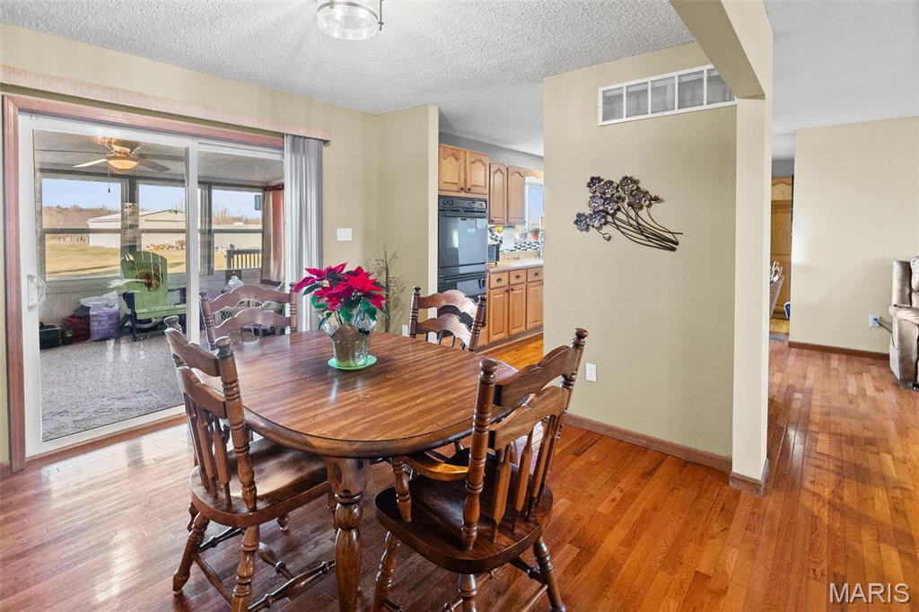 8847 New Athens Darmstadt Road New Athens, IL 62264 - Photo 24 of 63