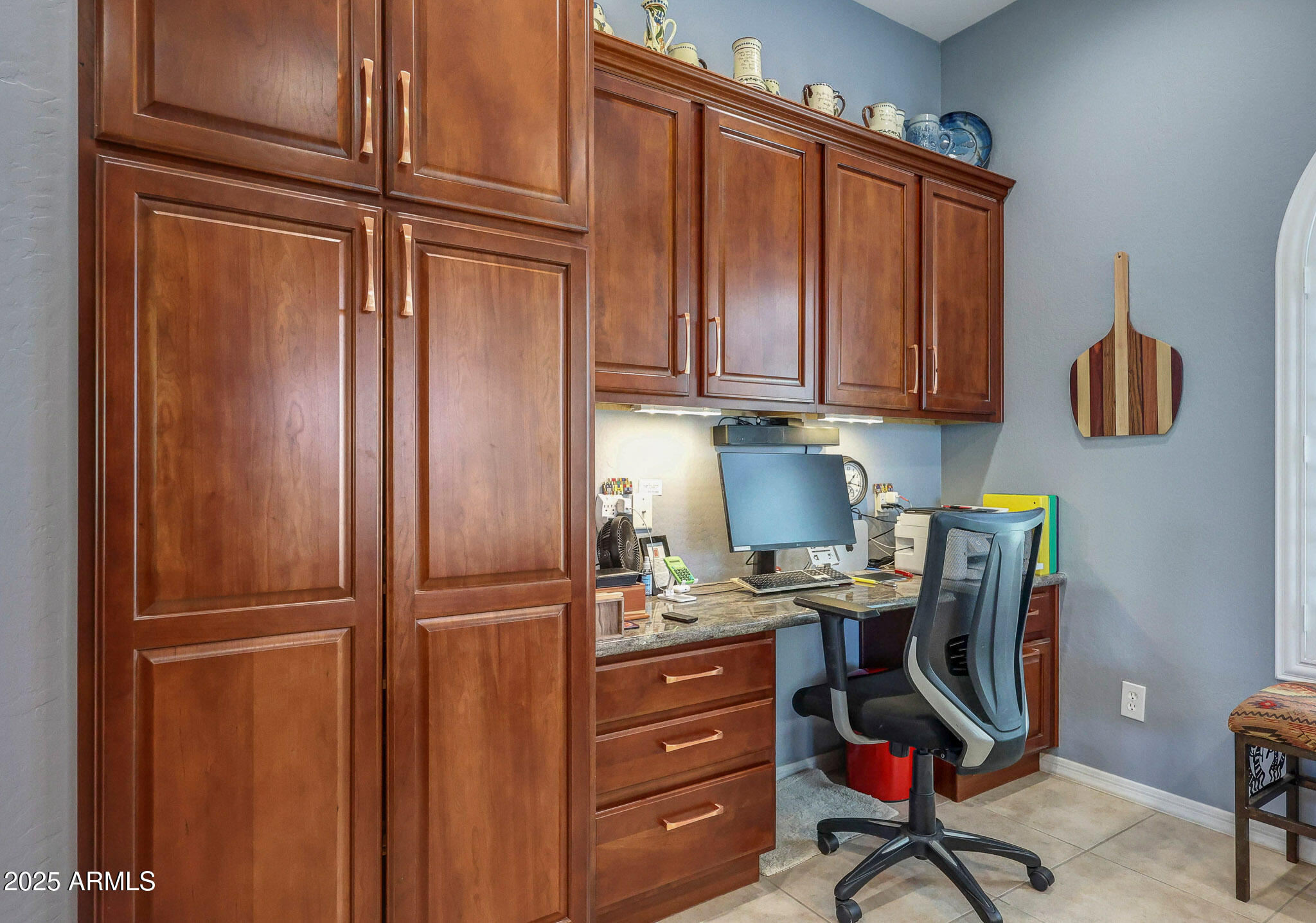 27042 West Burnett Road Buckeye, AZ 85396 - Photo 15 of 46 Kitchen Office nook