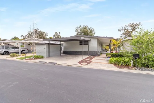 a view of a house with a outdoor space