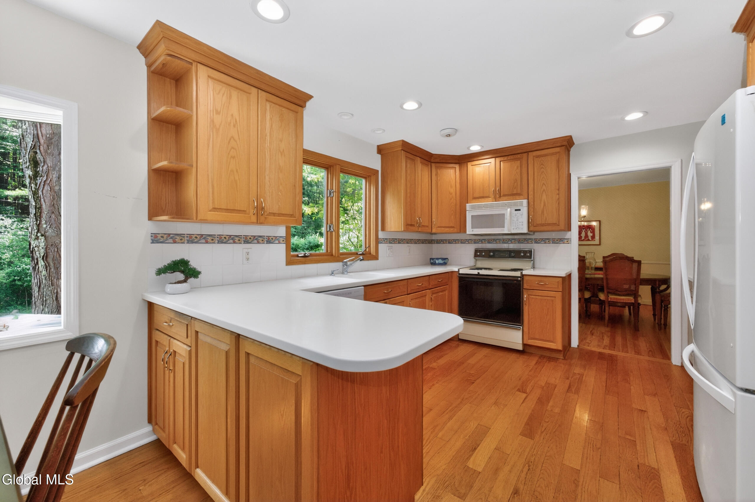 1222 Hempstead Road Niskayuna, NY 12309 - Photo 20 of 52 4 Kitchen 4