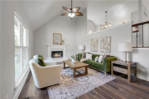 $460,000 | 8017 West 149th Street, Overland Park, KS 66223