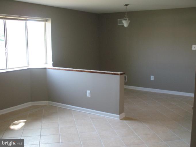 650 Heather Ridge Drive, Unit 12A Frederick, MD 21702 - Photo 20 of 30 Dining Room