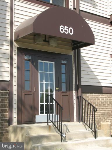 650 Heather Ridge Drive, Unit 12A Frederick, MD 21702 - Photo 9 of 30 Front Entrance