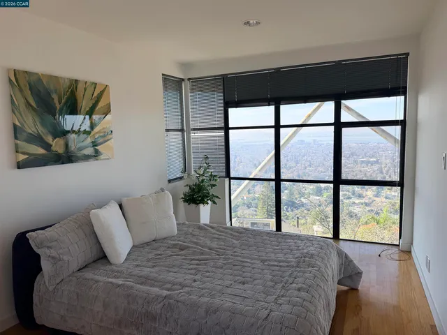 $9,550 | Claremont Hills, Berkeley, CA 94705