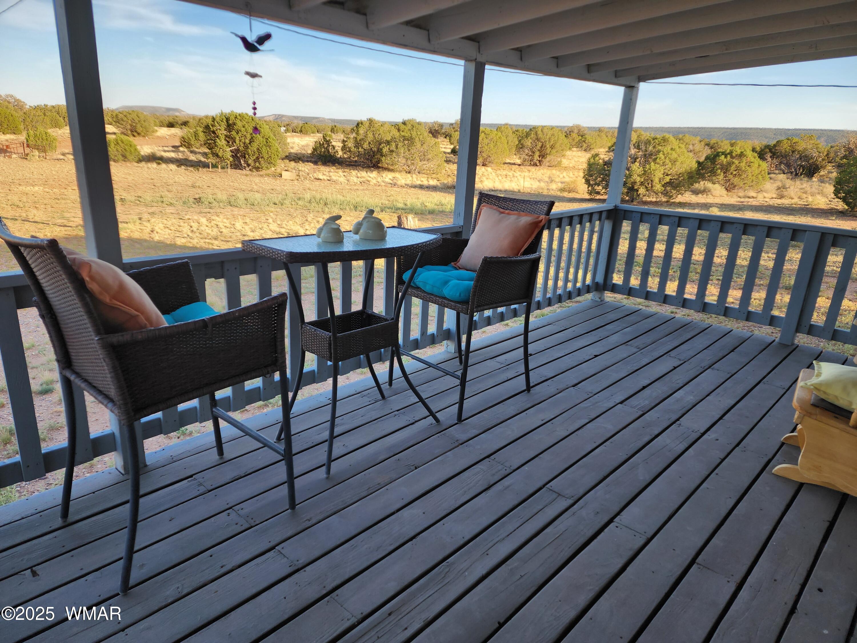 4392 Appaloosa Road Snowflake, AZ 85937 - Photo 3 of 21 Front Deck