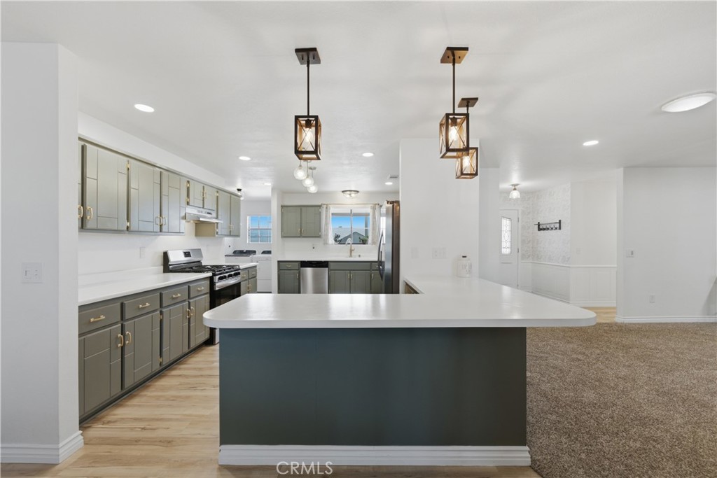 16239 Chippewa Road Apple Valley, CA 92307 - Photo 6 of 64 Gallery Image 6