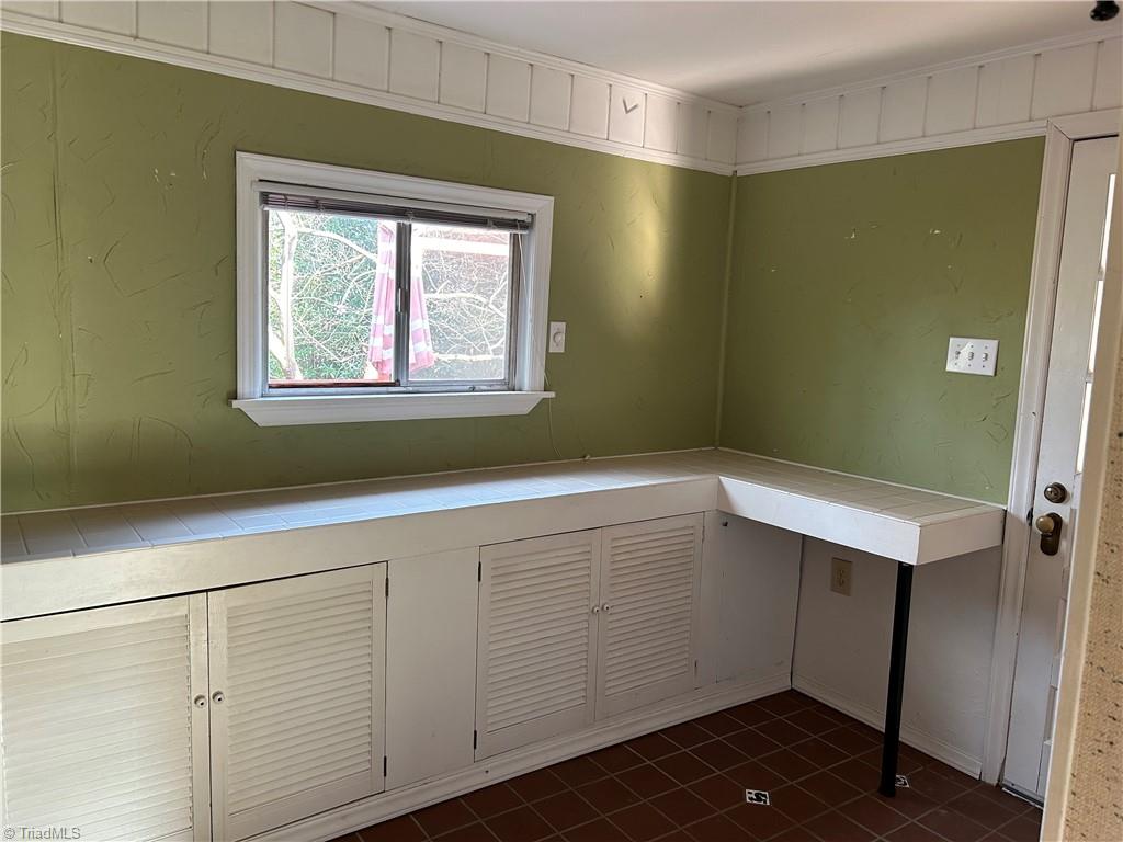 3415 Valley Road Winston-Salem, NC 27106 - Photo 12 of 26 Storage/mud room off garage