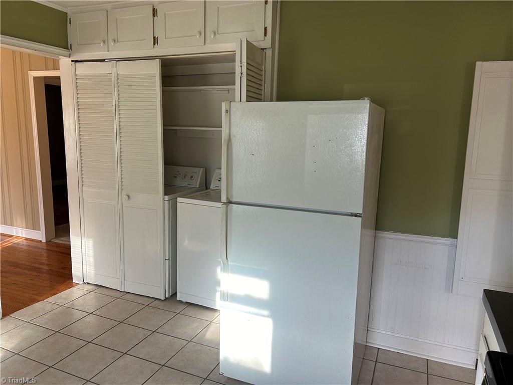 3415 Valley Road Winston-Salem, NC 27106 - Photo 5 of 26 kitchen