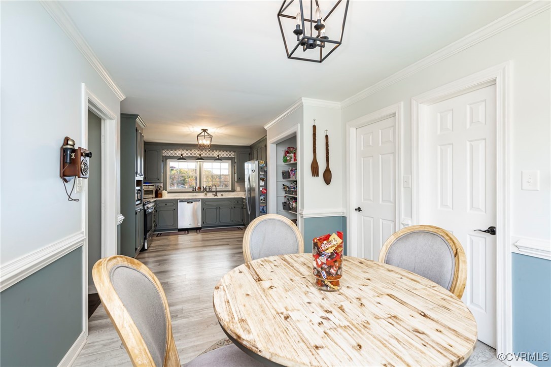 3830 Leabough Road Goochland, VA 23063 - Photo 13 of 47 Kitchen with eat in area, door to bonus room and d