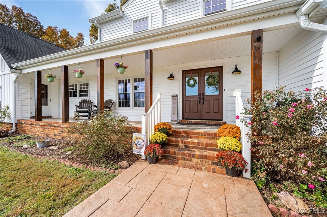 3830 Leabough Road Goochland, VA 23063 - Photo 3 of 47 Front porch