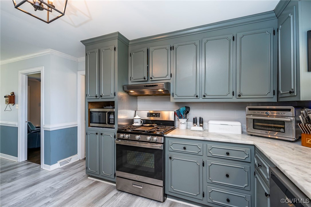 3830 Leabough Road Goochland, VA 23063 - Photo 10 of 47 Kitchen with view to family room