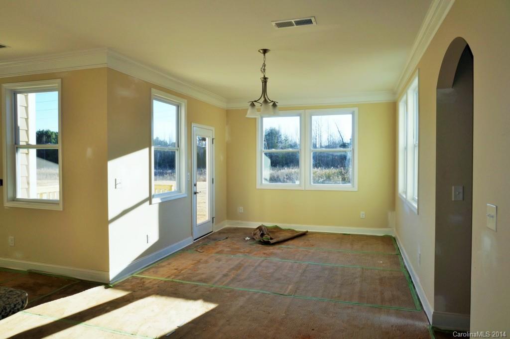 15815 Foreleigh Road, Unit 192 Huntersville, NC 28078 - Photo 8 of 12 Gallery Image 8