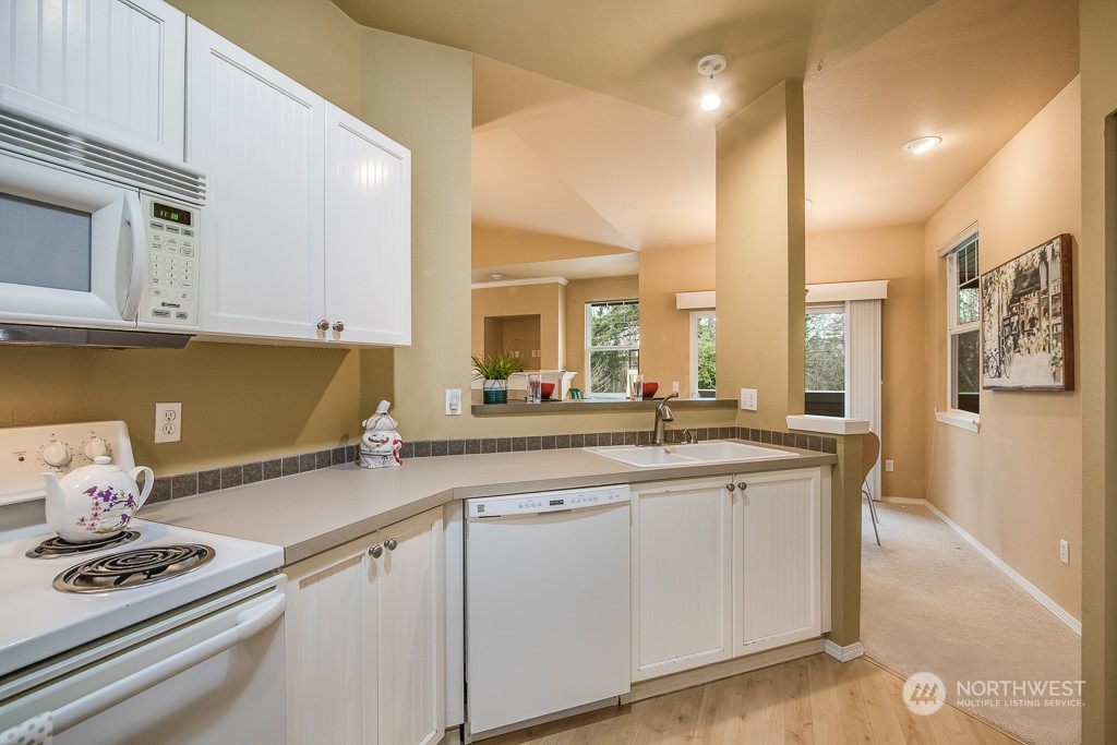 1500 South 18th Street, Unit F201 Renton, WA 98055 - Photo 7 of 22 Gallery Image 7