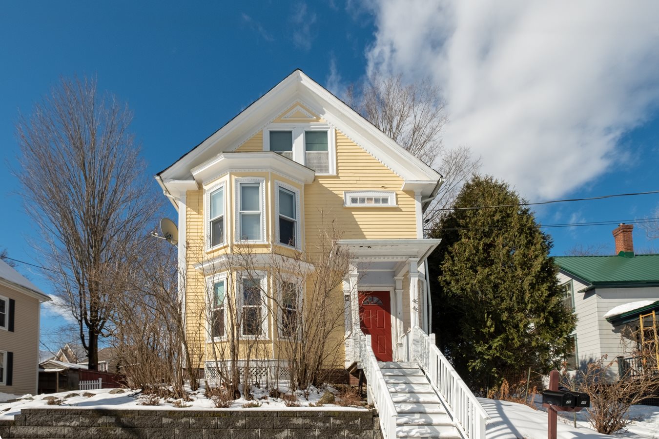 46 Forest Street Dover, NH 03820 - Photo 2 of 31