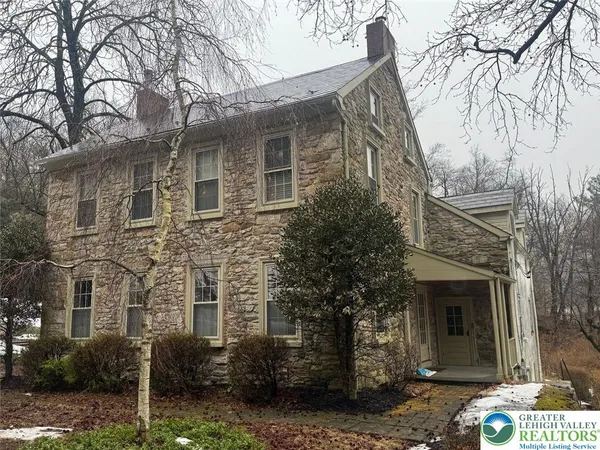 $3,195 | 3686 Lower Saucon Road, Hellertown, PA 18055