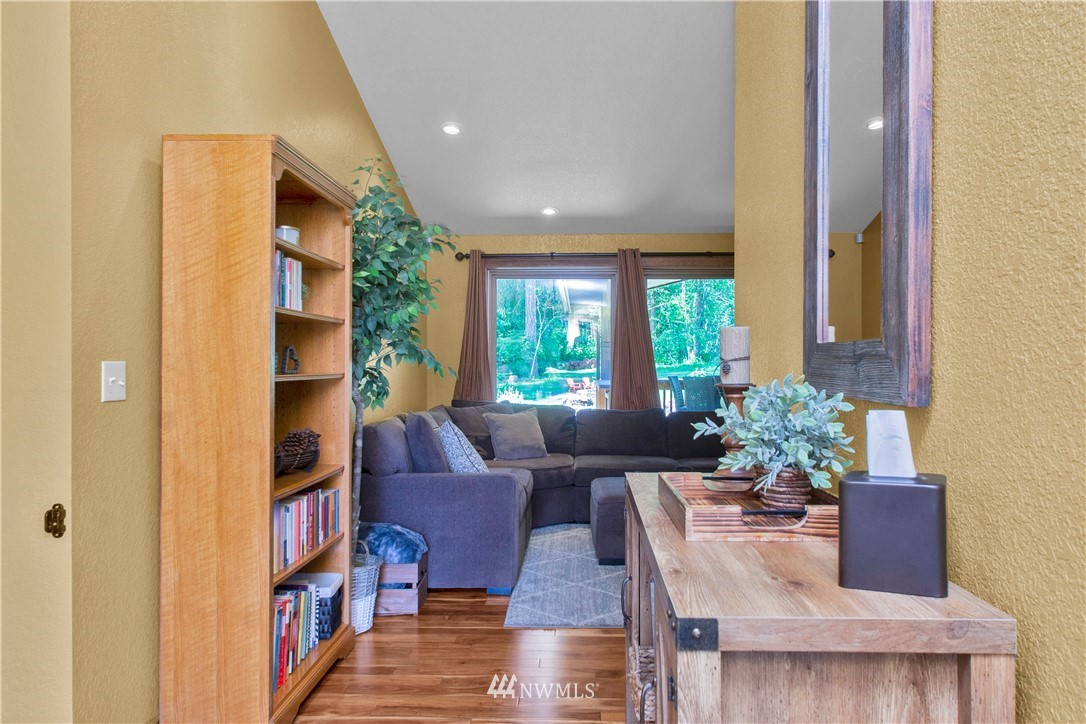 8025 Fairview Road Southwest Olympia, WA 98512 - Photo 21 of 35 Gallery Image 21