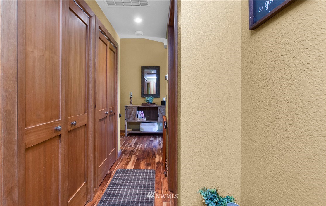 8025 Fairview Road Southwest Olympia, WA 98512 - Photo 29 of 35 Gallery Image 29