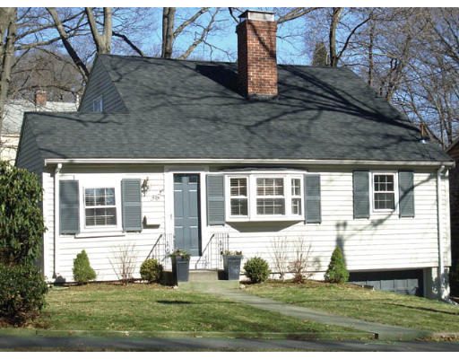 36 Elinor Road Newton, MA 02461 - Photo 1 of 1