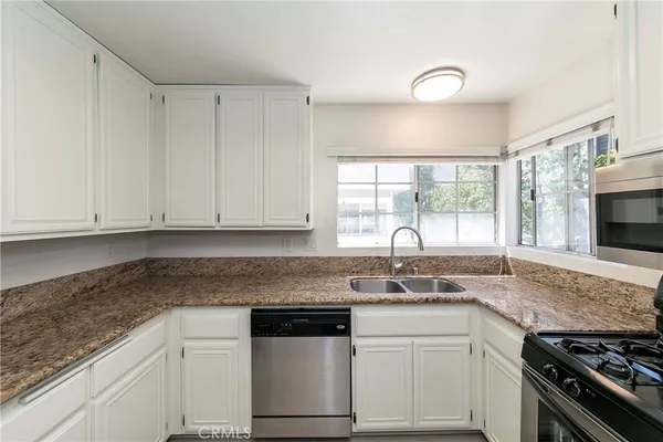 $4,300 | 2800 Plaza Del Amo, Unit 430, Torrance, CA 90503