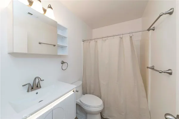 $4,300 | 2800 Plaza Del Amo, Unit 430, Torrance, CA 90503