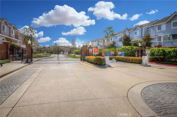 $4,300 | 2800 Plaza Del Amo, Unit 430, Torrance, CA 90503