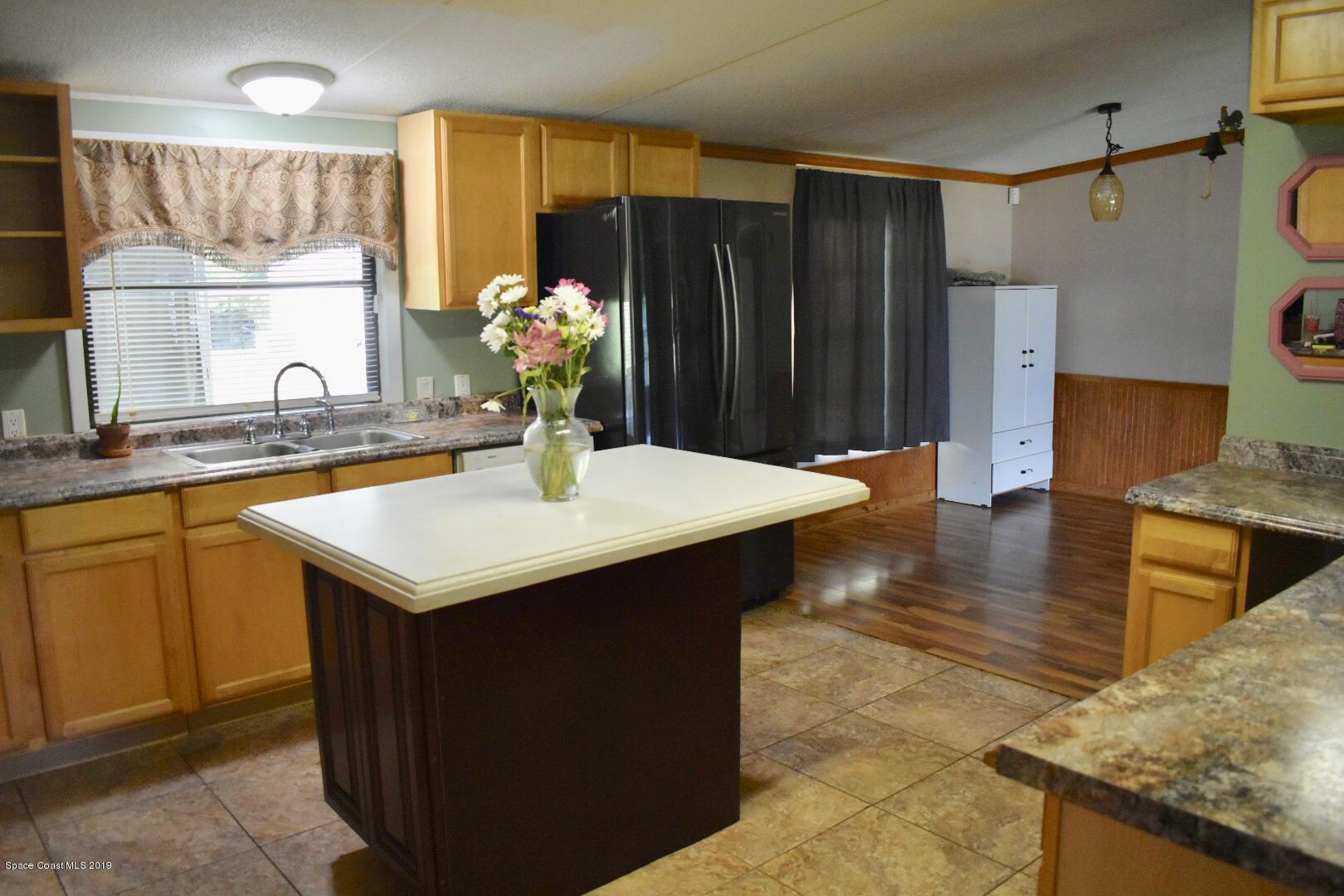 4850 Meadow Green Road Mims, FL 32754 - Photo 4 of 31 DSC_0393