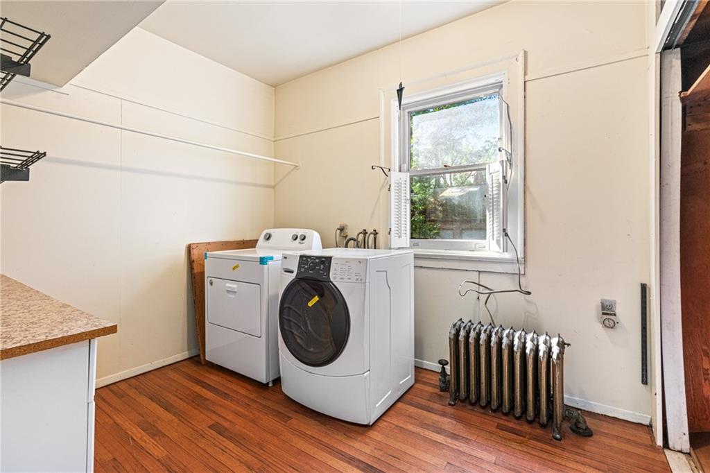 4754 Wallingford Street Pittsburgh, PA 15213 - Photo 17 of 50 Main Floor Laundry