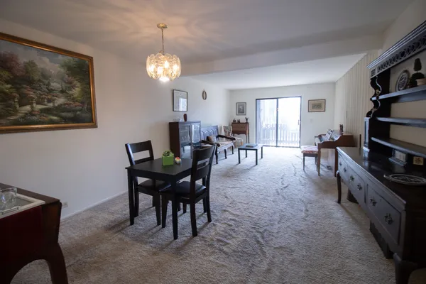 $265,000 | 1706 Northfield Square, Unit D, Northfield, IL 60093