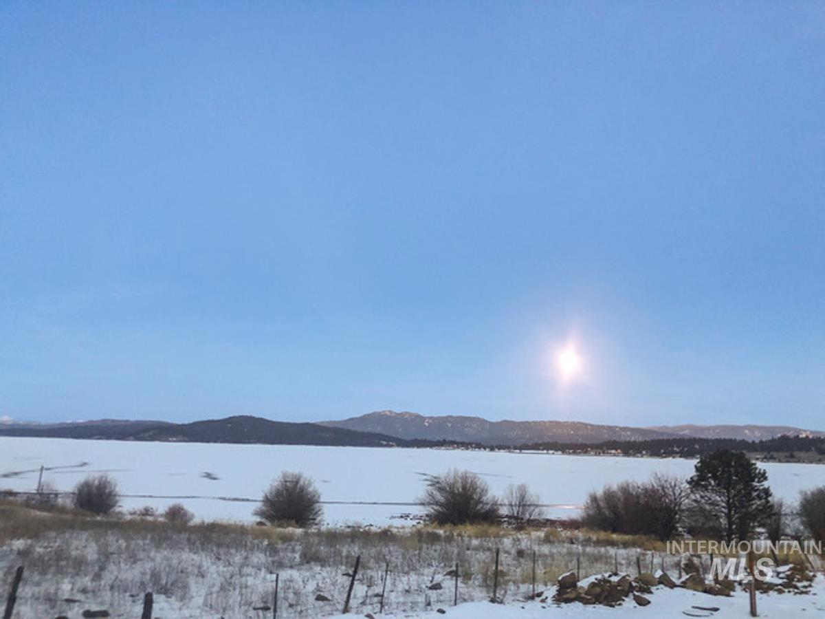 44 Pats Lane Cascade, ID 83611 - Photo 20 of 33