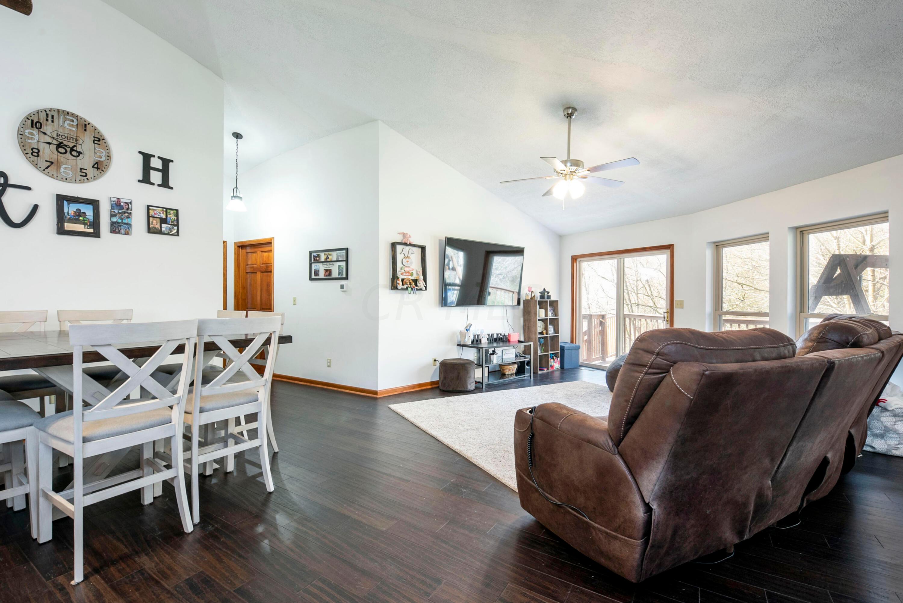 2980 West Point Road Southeast Lancaster, OH 43130 - Photo 4 of 45