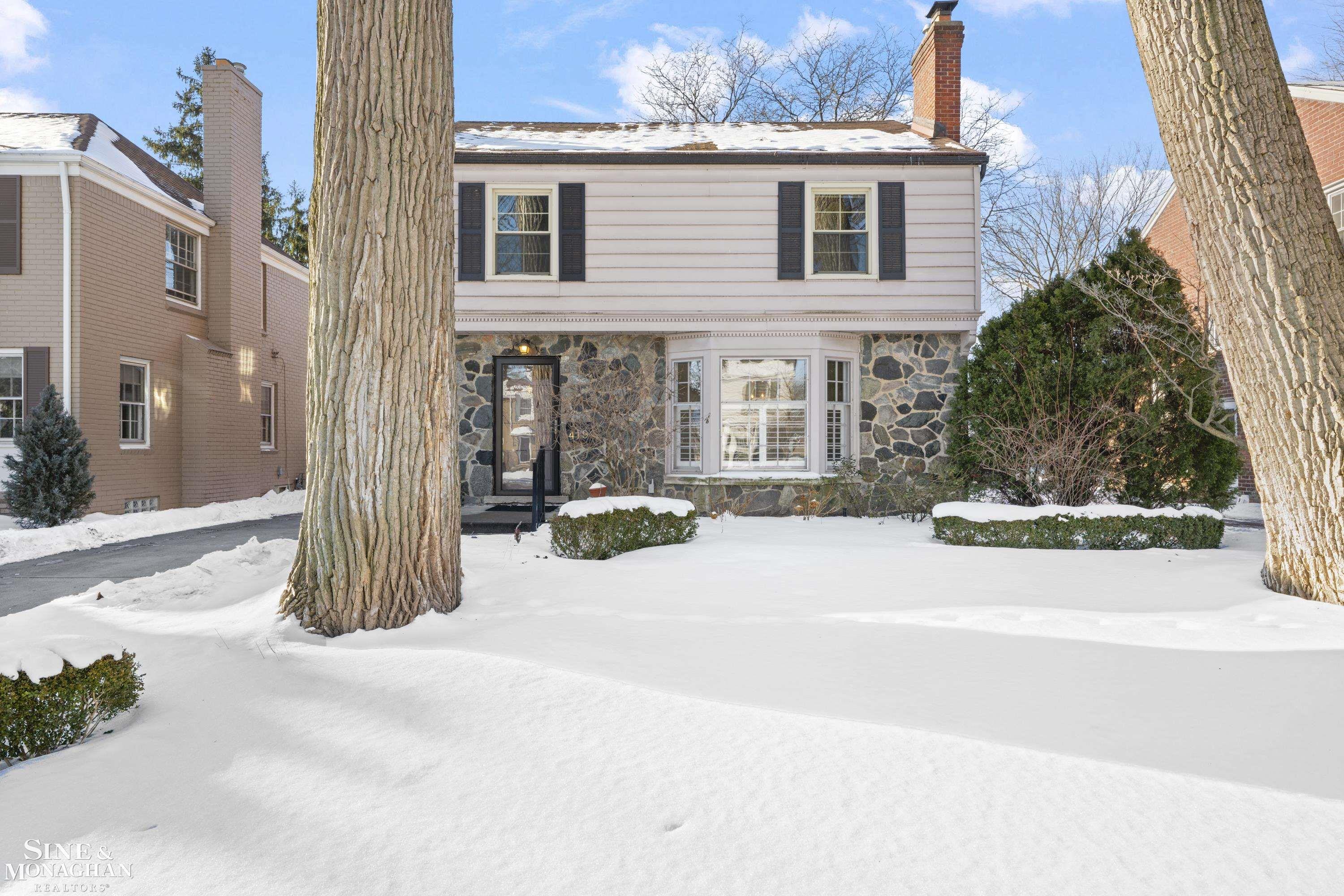 419 Maison Road Grosse Pointe Farms, MI 48236 - Photo 1 of 50