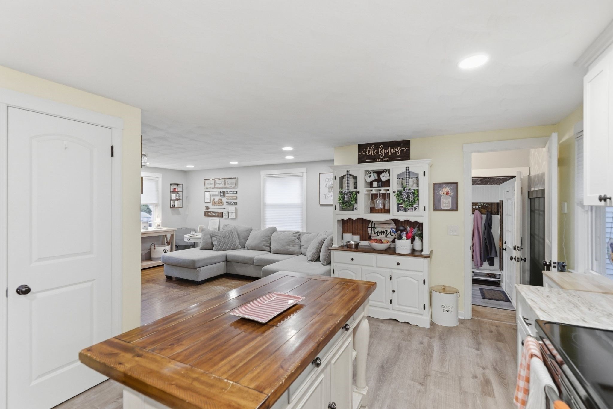 91 Hudson Street Springfield, MA 01118 - Photo 10 of 30 Gallery Image 10
