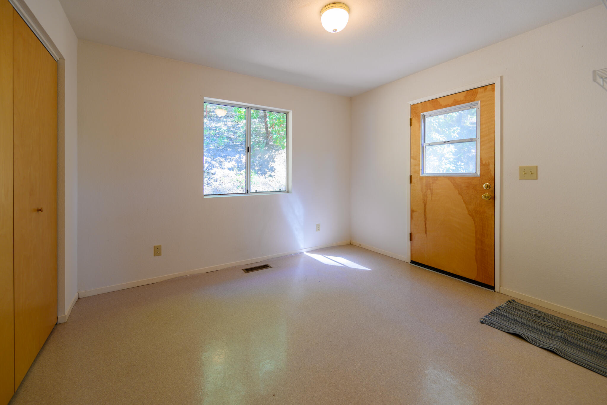 2307 Goose Ranch Road Lewiston, CA 96052 - Photo 25 of 37 an empty room with windows
