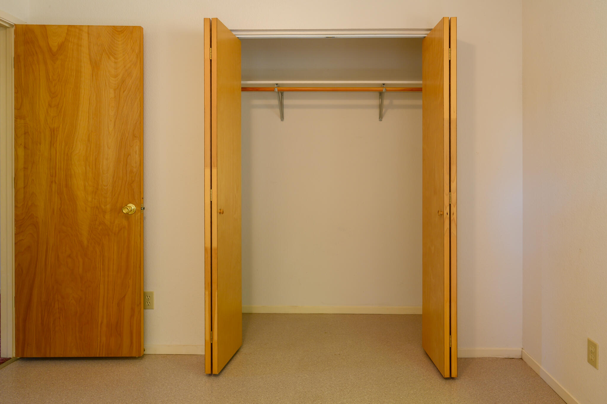 2307 Goose Ranch Road Lewiston, CA 96052 - Photo 27 of 37 a view of walk in closet