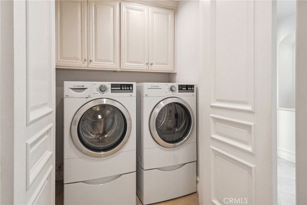 28 Shoreridge Newport Coast, CA 92657 - Photo 34 of 75 Laundry room 1 in the multigenerational wing.