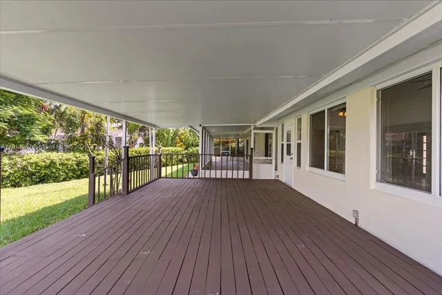 $10,000 | 1961 Northeast 188th Street, Miami, FL 33179