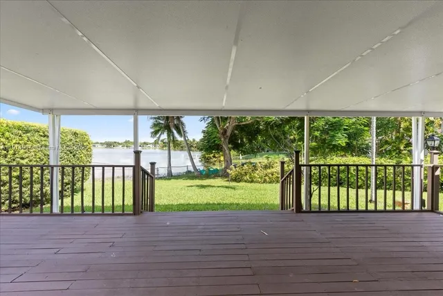 $10,000 | 1961 Northeast 188th Street, Miami, FL 33179