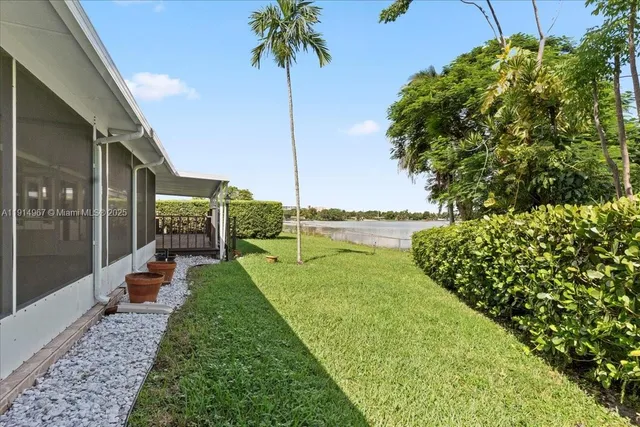 $10,000 | 1961 Northeast 188th Street, Miami, FL 33179