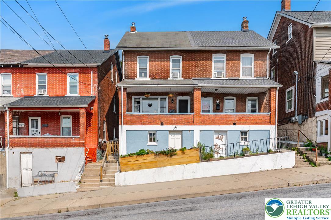 631 Ridge Street Bethlehem, PA 18015 - Photo 1 of 35 Gallery Image 1