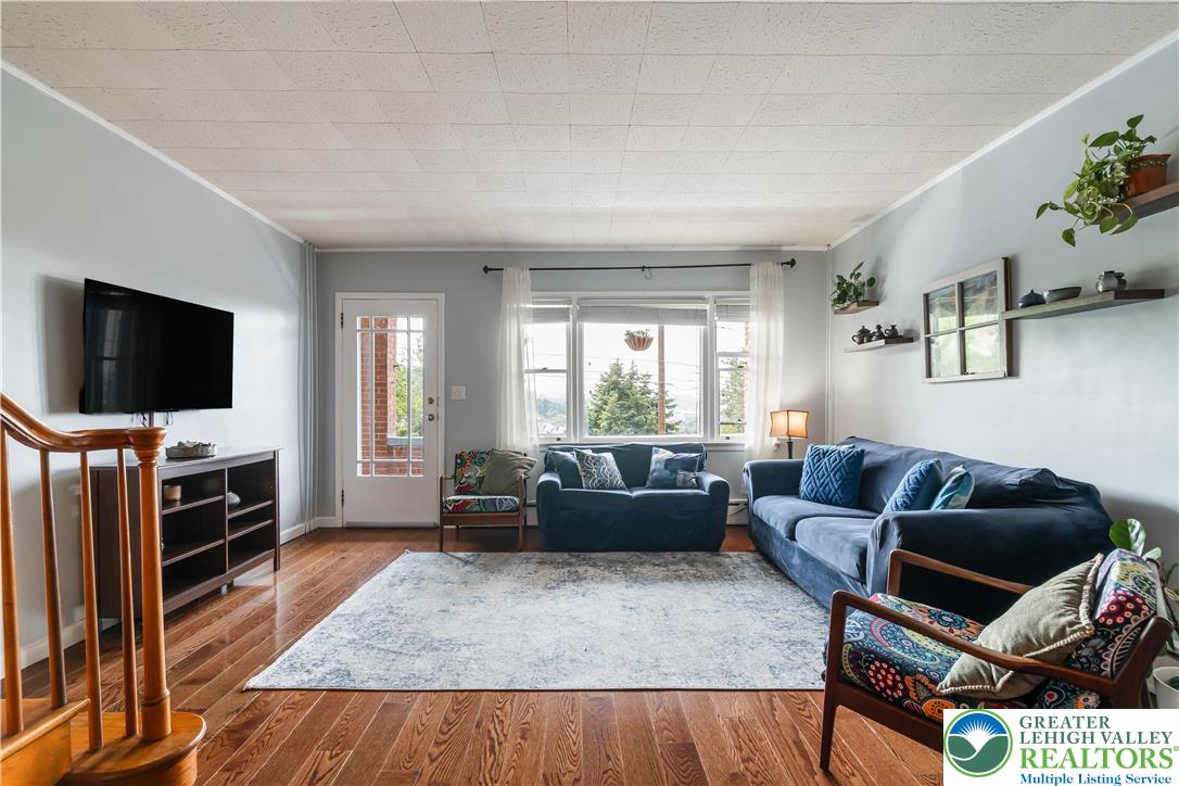 631 Ridge Street Bethlehem, PA 18015 - Photo 7 of 35 Gallery Image 7