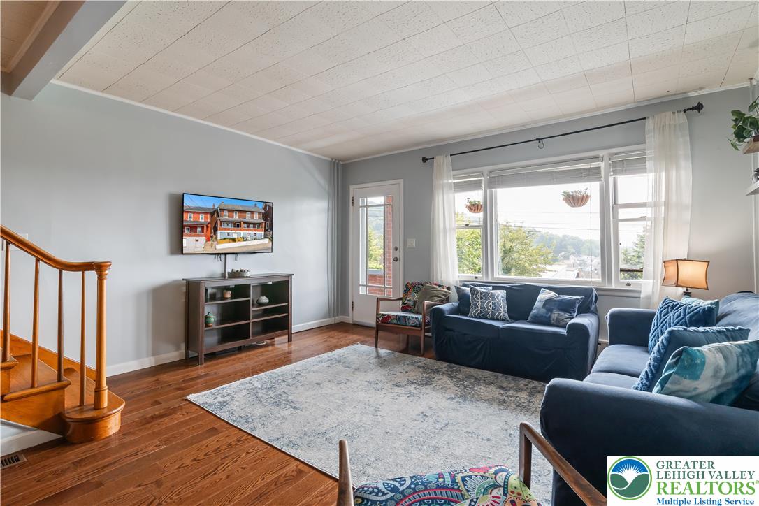 631 Ridge Street Bethlehem, PA 18015 - Photo 8 of 35 Gallery Image 8