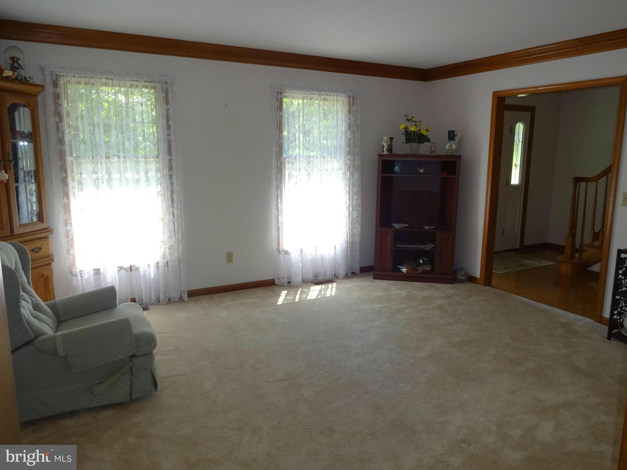 1710 Perseus Road Cambridge, MD 21613 - Photo 11 of 30 Living Room