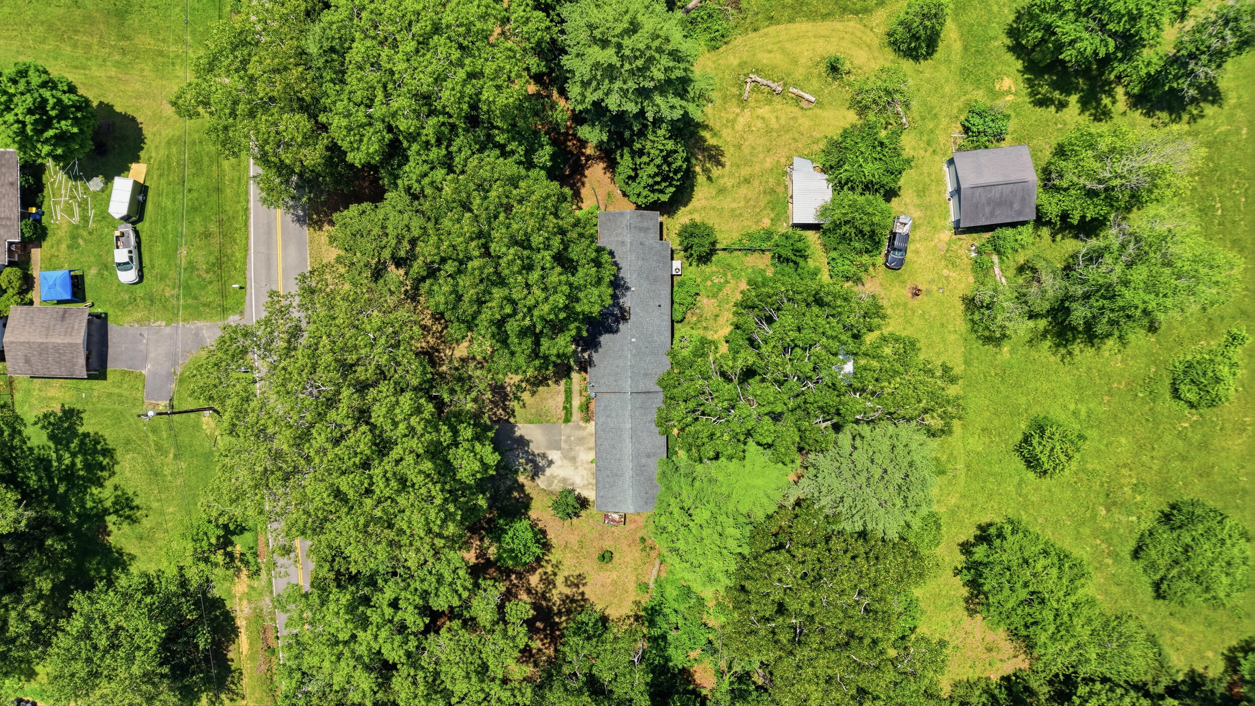 8525 West Crabtree Road Hixson, TN 37343 - Photo 26 of 37 29_8525 w crabtree rd-29