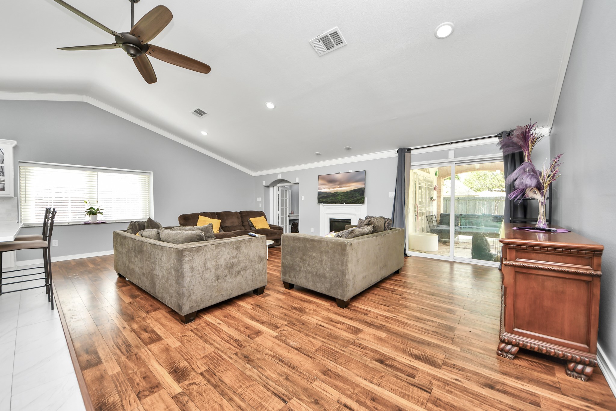 1359 Littleport Lane Channelview, TX 77530 - Photo 23 of 32 a living room with furniture and a flat screen tv