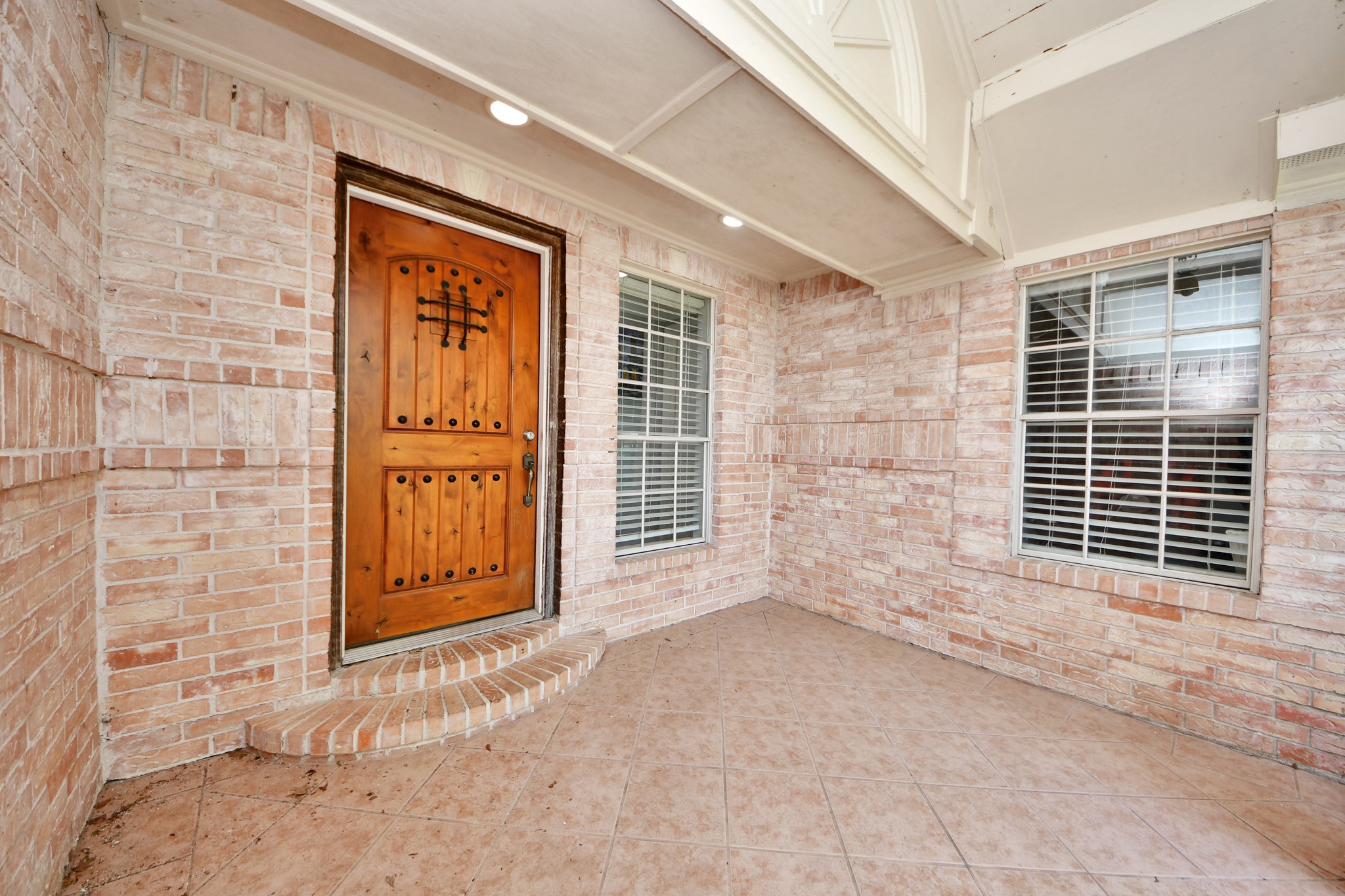 1359 Littleport Lane Channelview, TX 77530 - Photo 3 of 32 a view of an empty room with a window