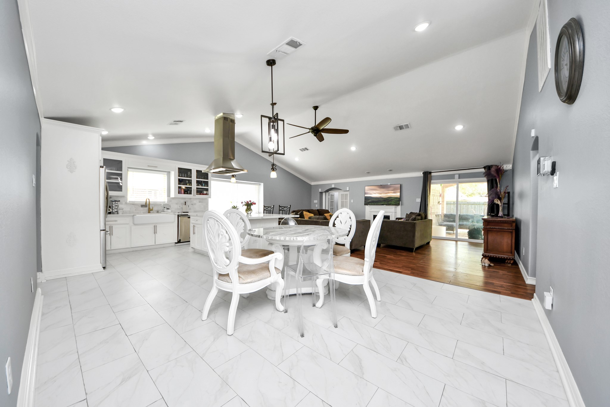 1359 Littleport Lane Channelview, TX 77530 - Photo 10 of 32 a dining room with furniture and a view of kitchen