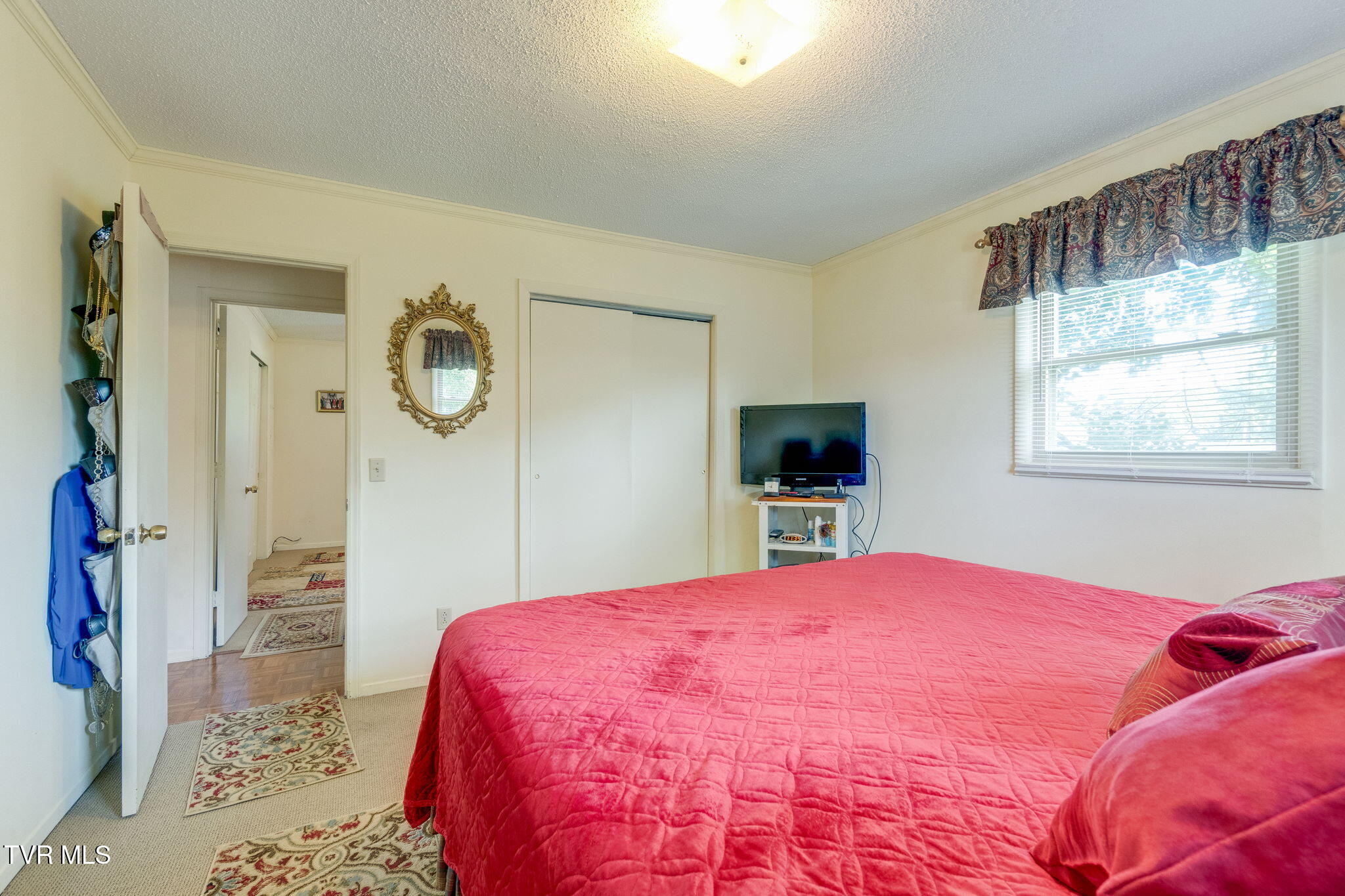 227 Highfield Road Bristol, TN 37620 - Photo 27 of 39 027