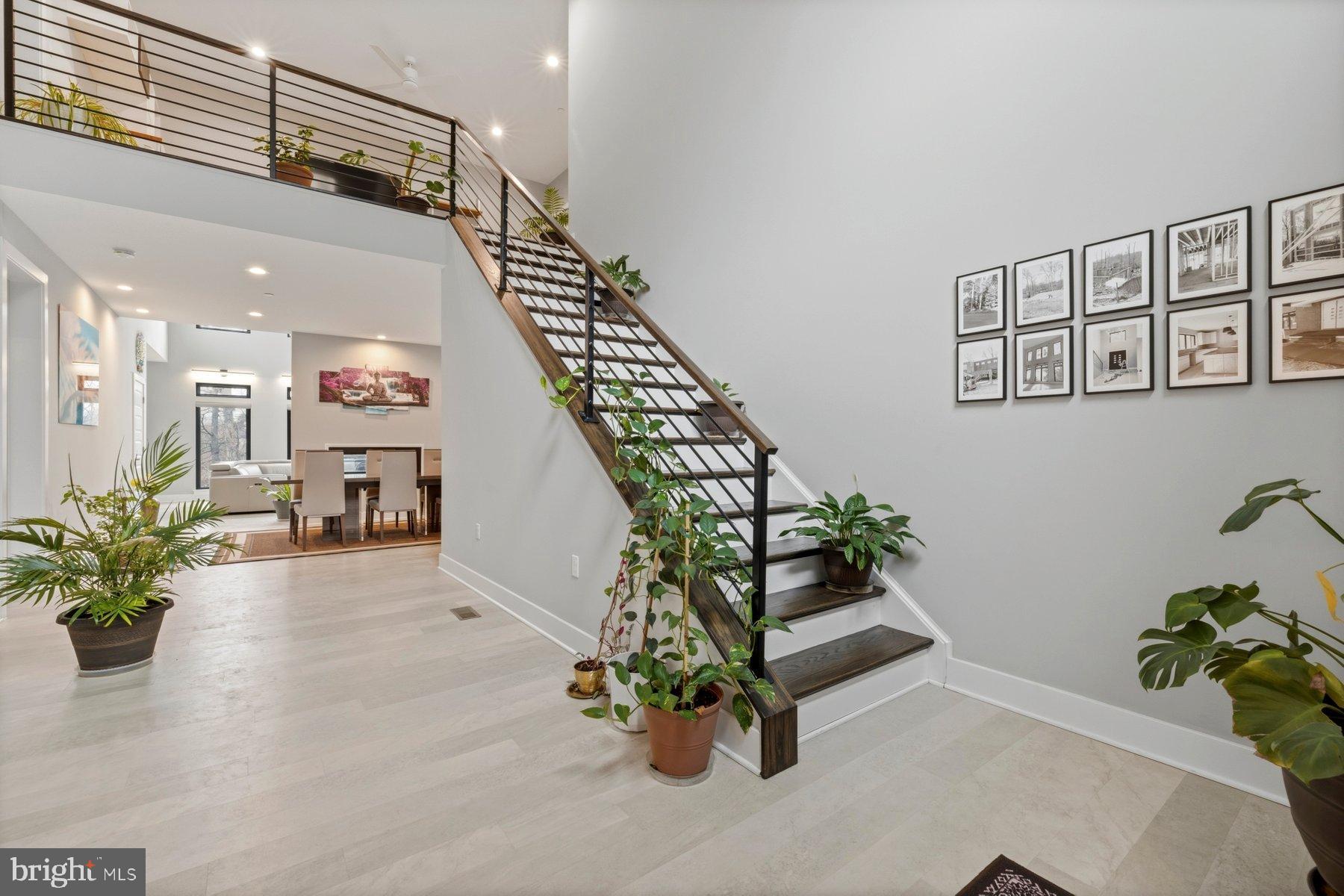 6713 Box Turtle Court New Market, MD 21774 - Photo 7 of 70 So inviting from the minute you step inside.