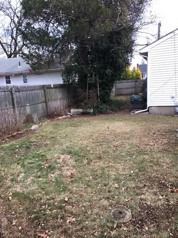 $4,000 | 4005 Worthmor Drive, Seaford, NY 11783