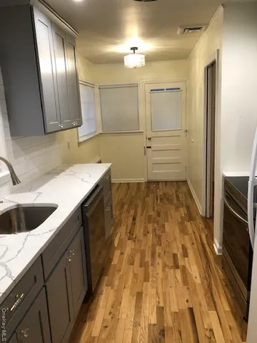 $4,000 | 4005 Worthmor Drive, Seaford, NY 11783